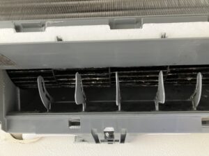 エアコンの分解洗浄(清掃)のメリット・デメリットを紹介します