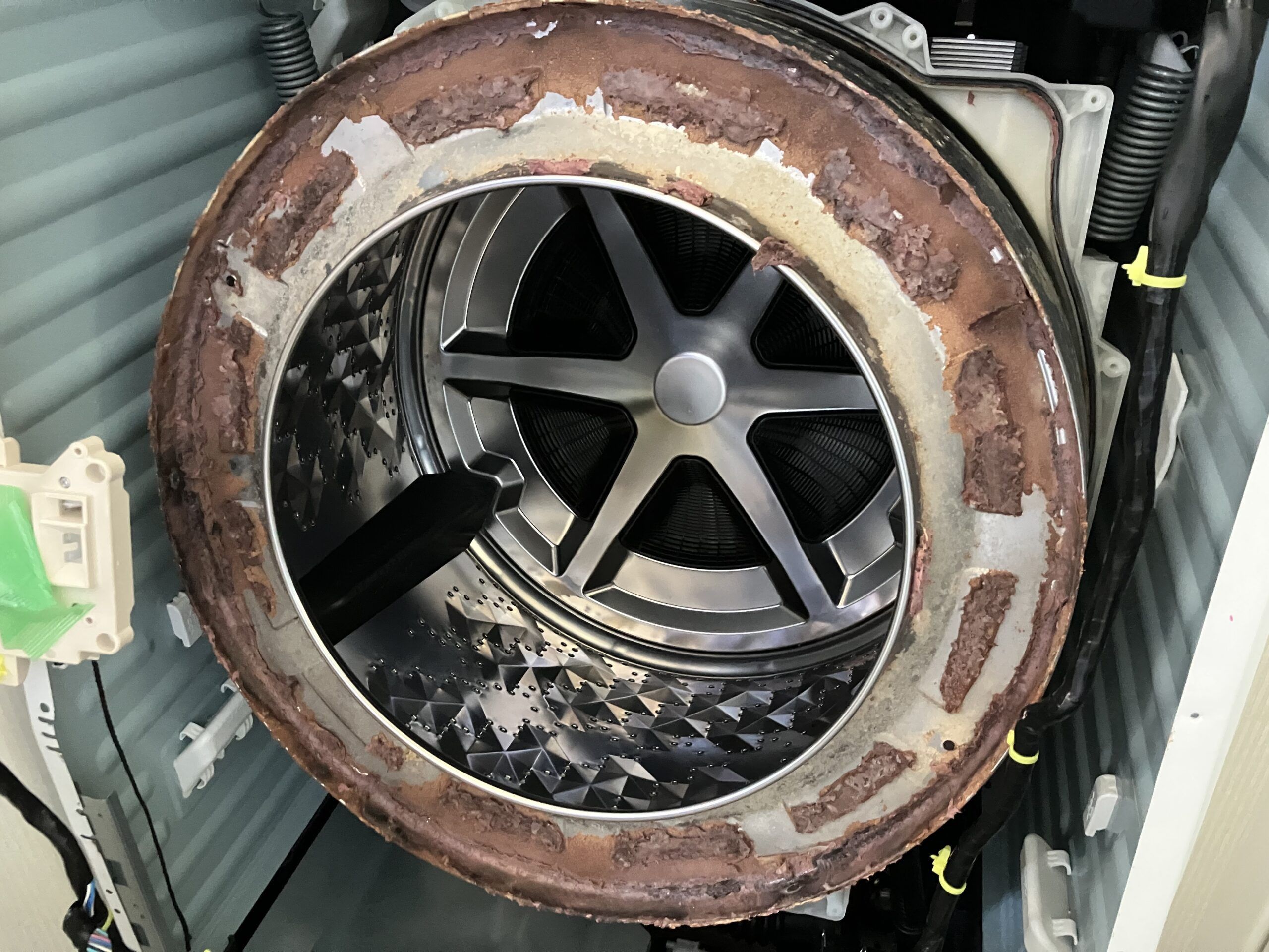 洗濯機分解洗浄（東京都中央区）