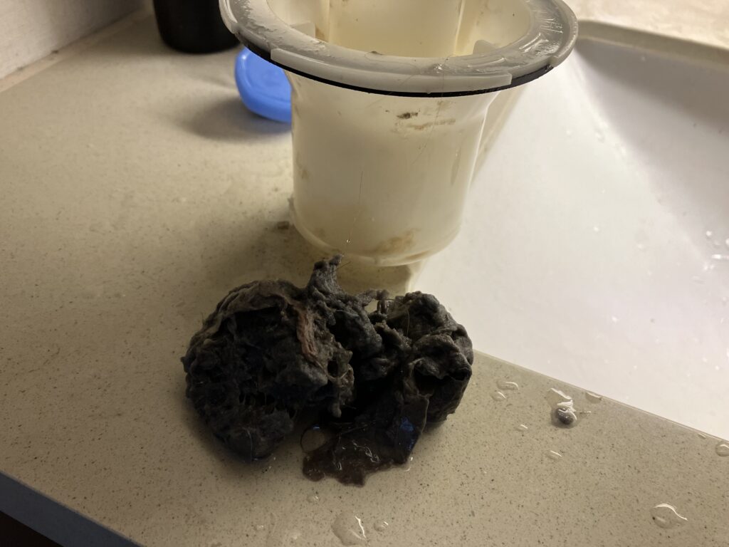 超簡単！日立ドラム式洗濯機「C02」排水エラーが起きた時の解決方法