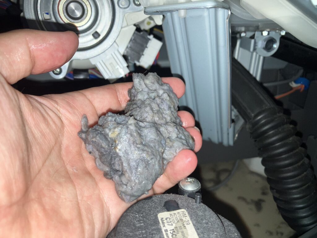 超簡単！パナソニックドラム式洗濯機「U11」排水エラーが出た時の対処法