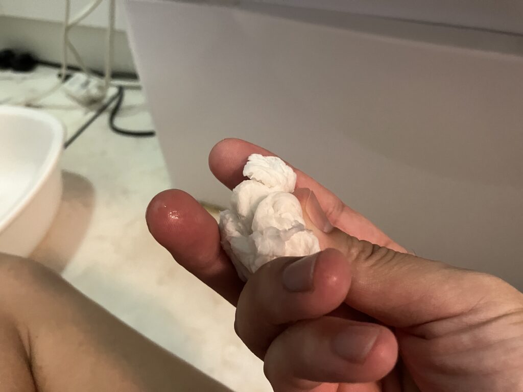 【ドラム式洗濯機】紙オムツを洗ってしまった時に自分で出来る対処法