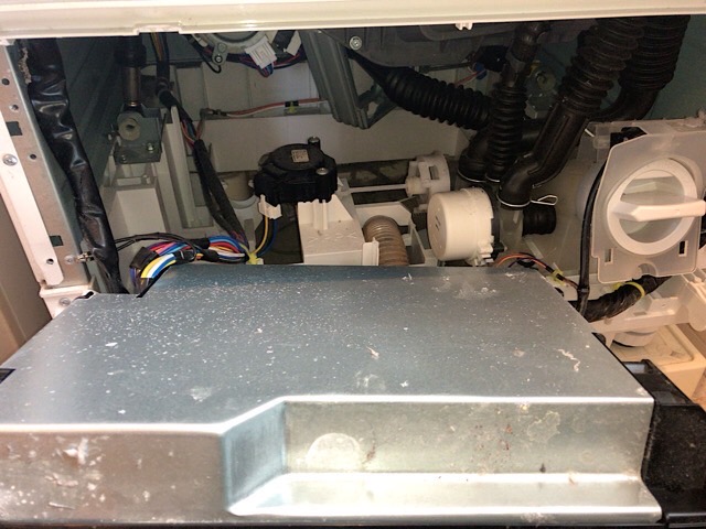 パナソニックドラム式洗濯機「U11」排水できない時の対処法を紹介します