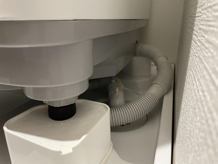 洗濯機がずれる6つの原因と対処法！ガタガタ鳴り落ちたらどうする？