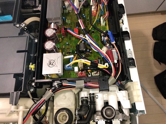 パナソニックドラム式洗濯機【エラーU14】給水弁の交換が必要