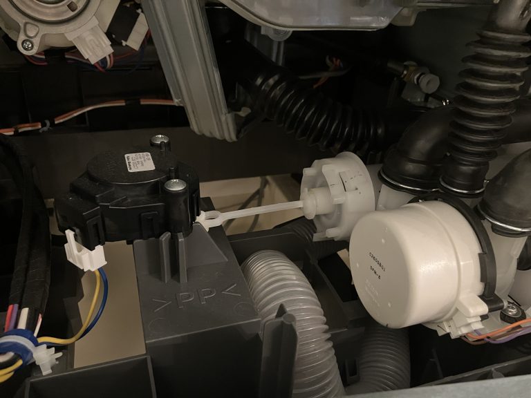 パナソニックドラム式洗濯機「U11」排水できない時の対処法を紹介します