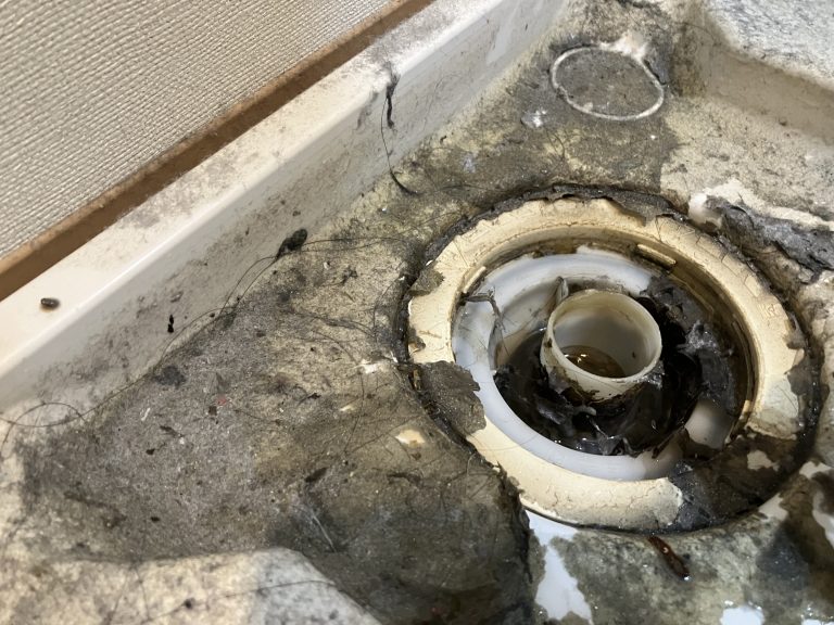 【ドラム式洗濯機全般】排水できない時の原因と対処法を紹介します