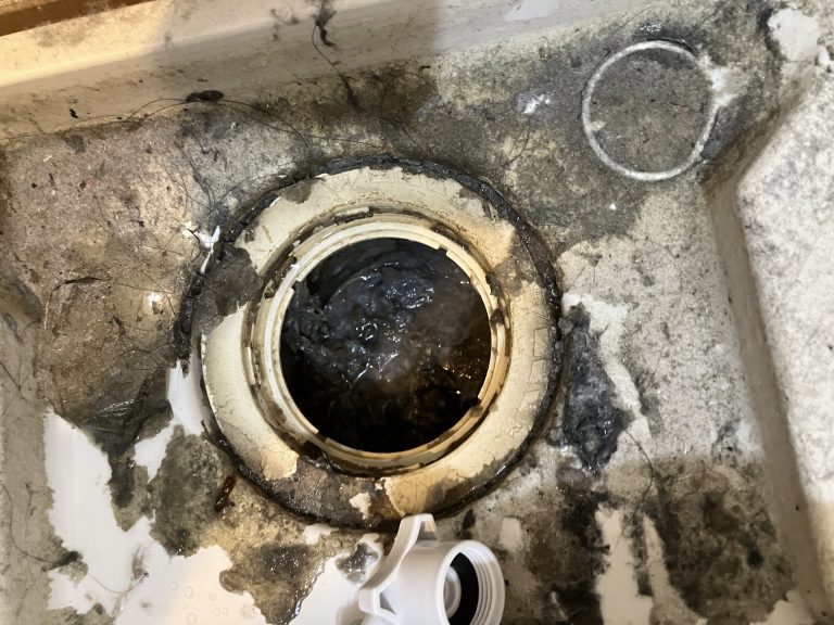 【ドラム式洗濯機全般】排水できない時の原因と対処法を紹介します