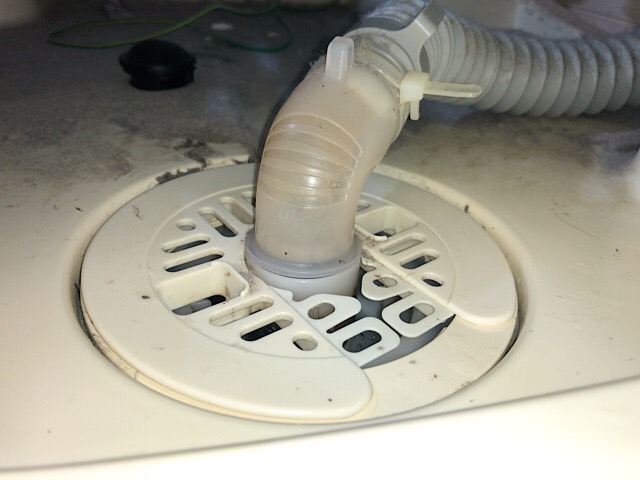 パナソニックドラム式洗濯機「U11」排水できない時の対処法を紹介します