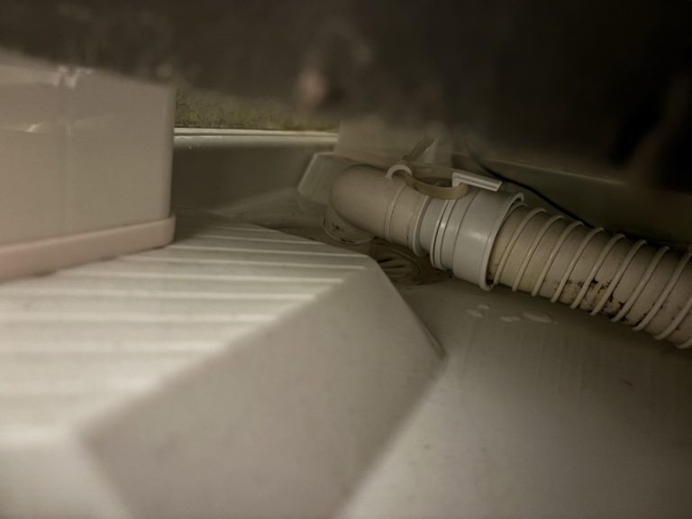 日立ドラム式洗濯機「C02」内部詰まりのトラブルを解消して来ました