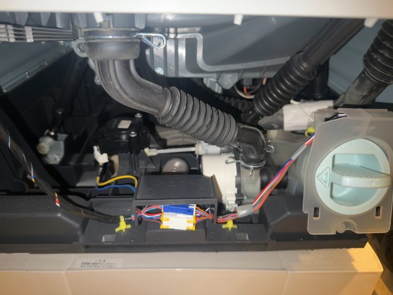 洗濯機脱水後に衣類がびしょびしょ！考えられる原因と対処法を紹介します