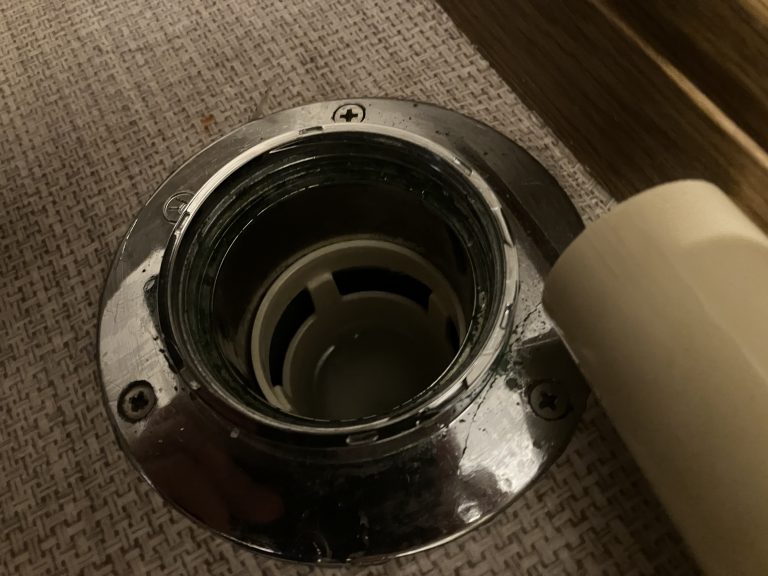 東芝ドラム式洗濯機エラーコード「C1」排水ができない時の原因と対処法