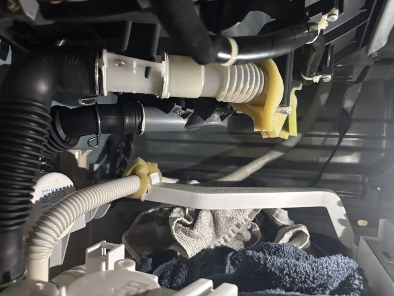 東芝ドラム式洗濯機「C1」内部詰まりの修理に行ってきました