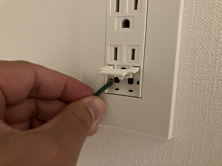 超簡単！自分で洗濯機の取り付け方法を紹介