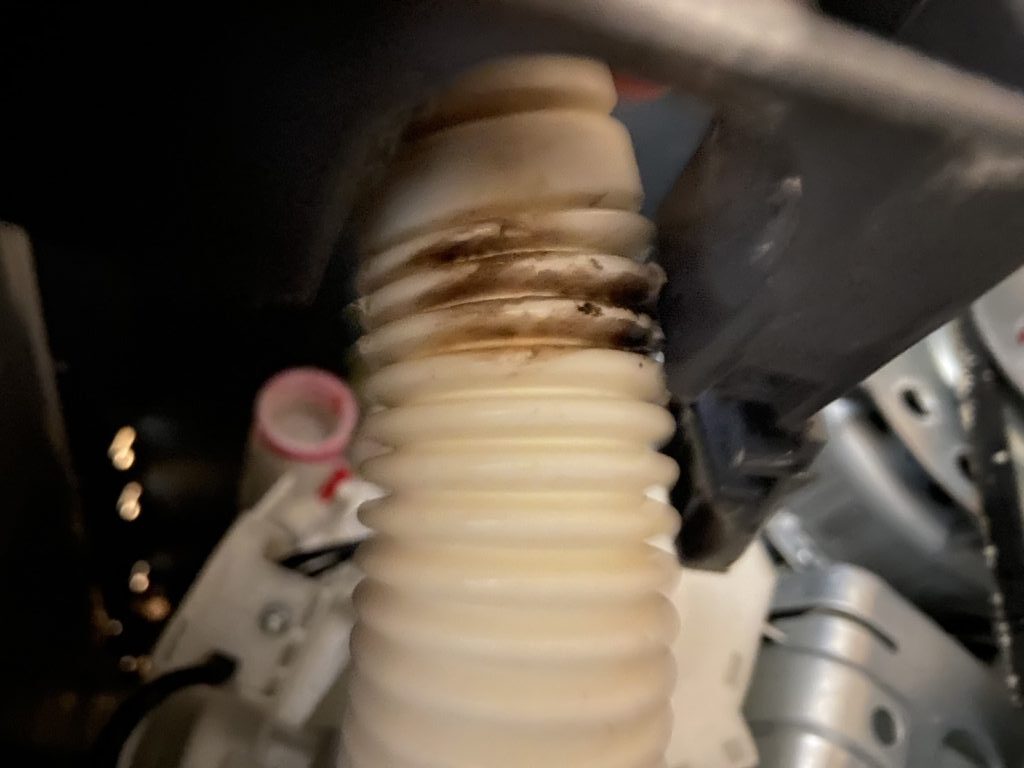 【横浜市港北区専門】洗濯機水漏れ修理業者の作業実績