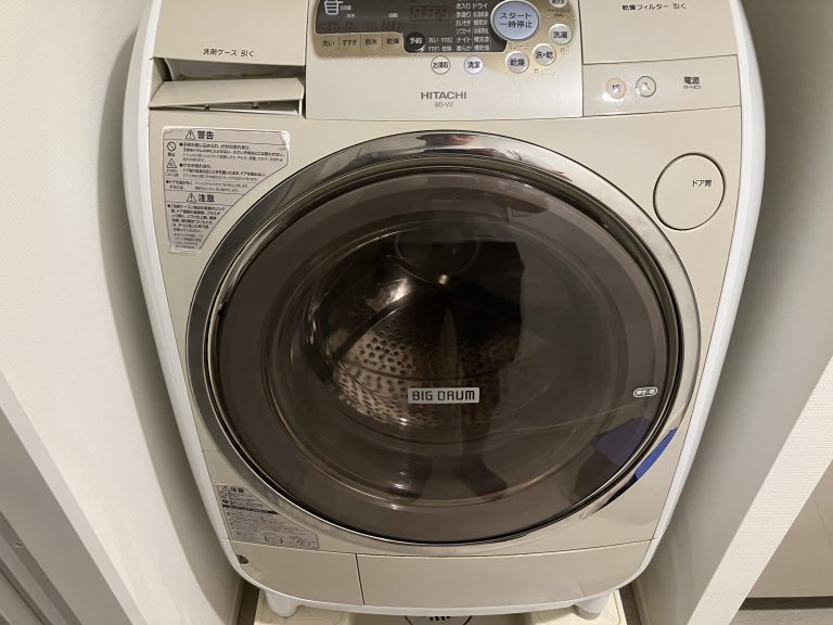 洗濯機の中でティッシュがつまった！紙詰まりが起きた時の対処方法