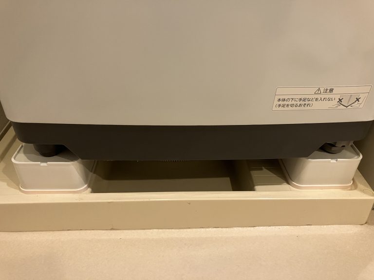 横浜市で洗濯機の【排水エルボ交換】【かさ上げ台設置工事】をして来ました