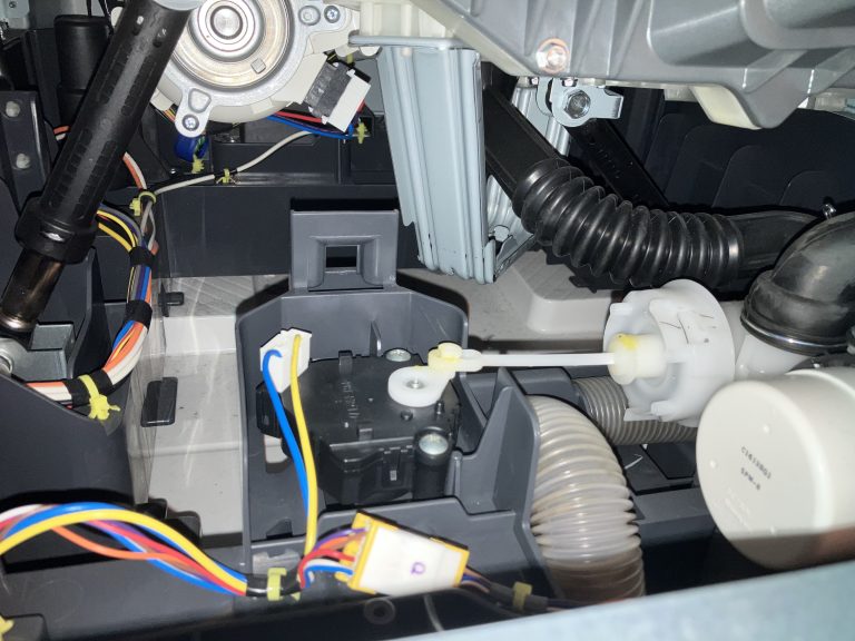 東京都品川区で洗濯機排水口つまり修理！専門業者の作業実績を紹介します