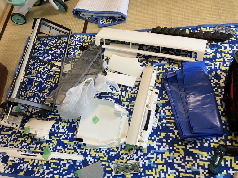 エアコンが臭い！イヤな臭いの原因と対処法を紹介します