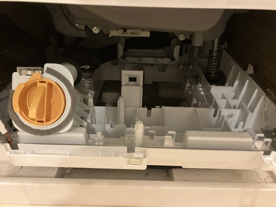 東京都杉並区【洗濯機排水口つまり修理】専門業者の作業実績