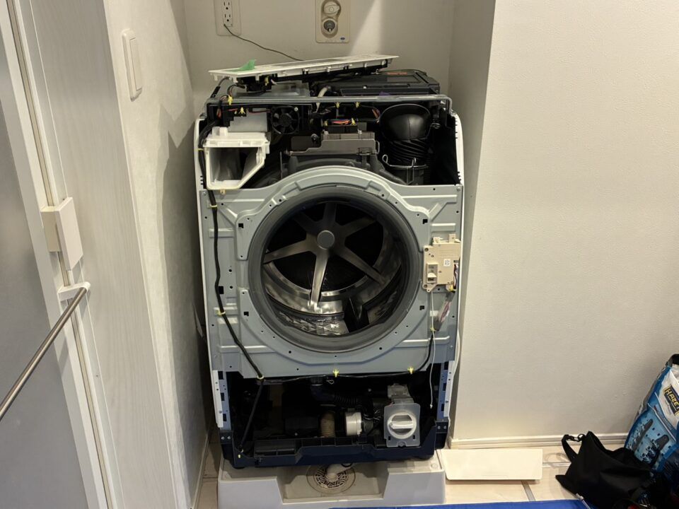 神奈川県横浜市【ドラム式洗濯機分解洗浄】専門業者の作業実績