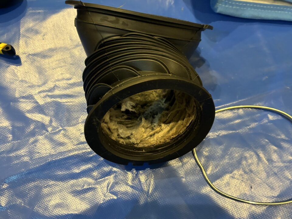 神奈川県横浜市【ドラム式洗濯機分解洗浄】専門業者の作業実績