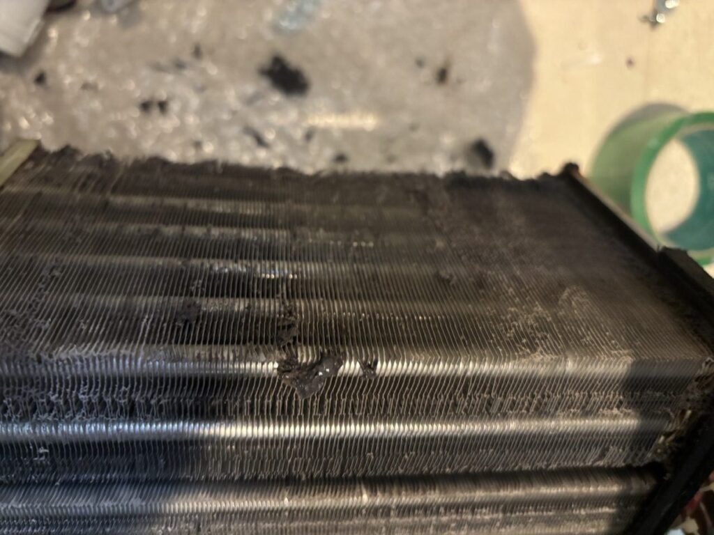 シャープドラム式洗濯機「C33」エラーが起きた時の原因と対処法